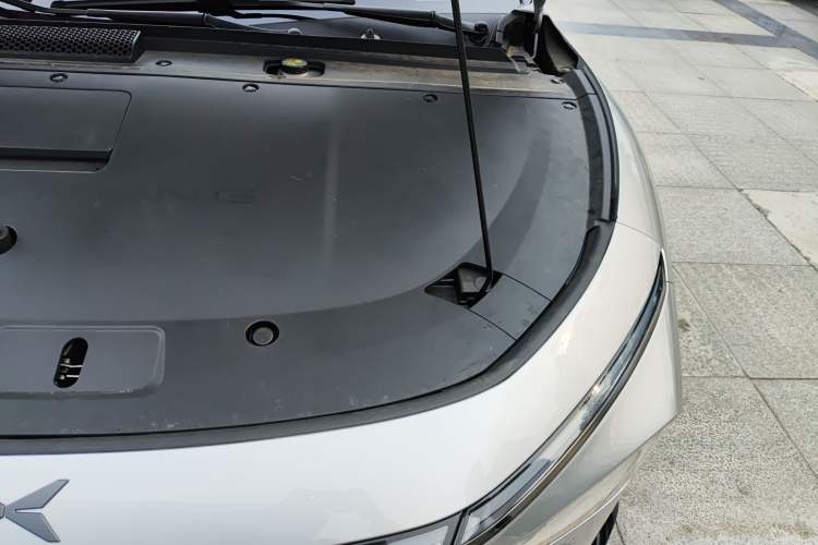 Used XPeng P7+ 2024 Ultra-Long Range Max Engine Bay Left