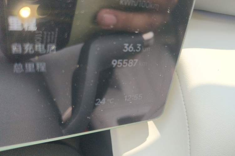 Used XPeng P7+ 2024 Long-Range Max Odometer Close Up
