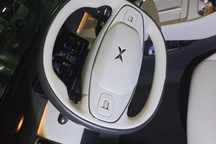 Used XPeng P7+ 2024 Long-Range Max Steering Wheel