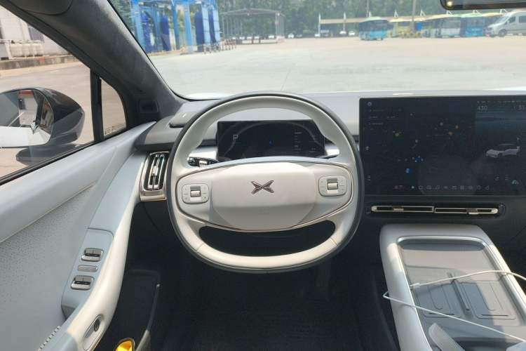 Used XPeng P7+ 2024 Long-Range Max Steering Wheel