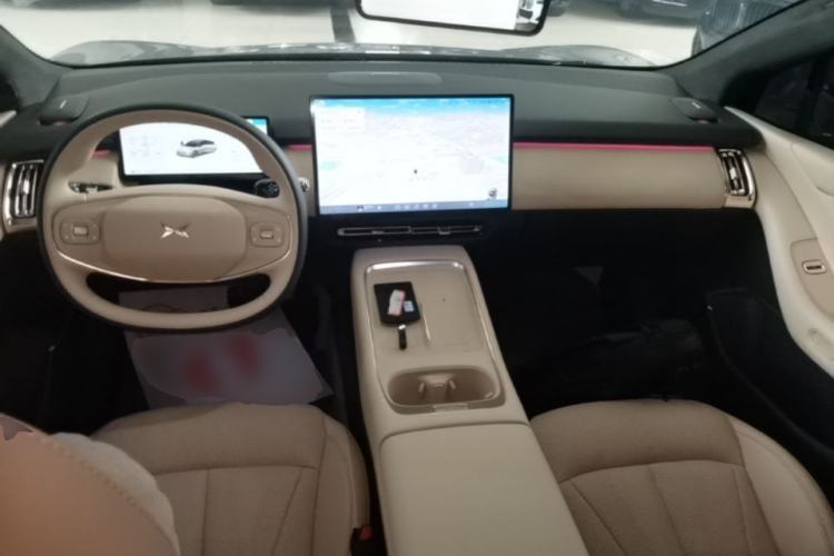Used XPeng P7+ 2024 Long-Range Max Center Console