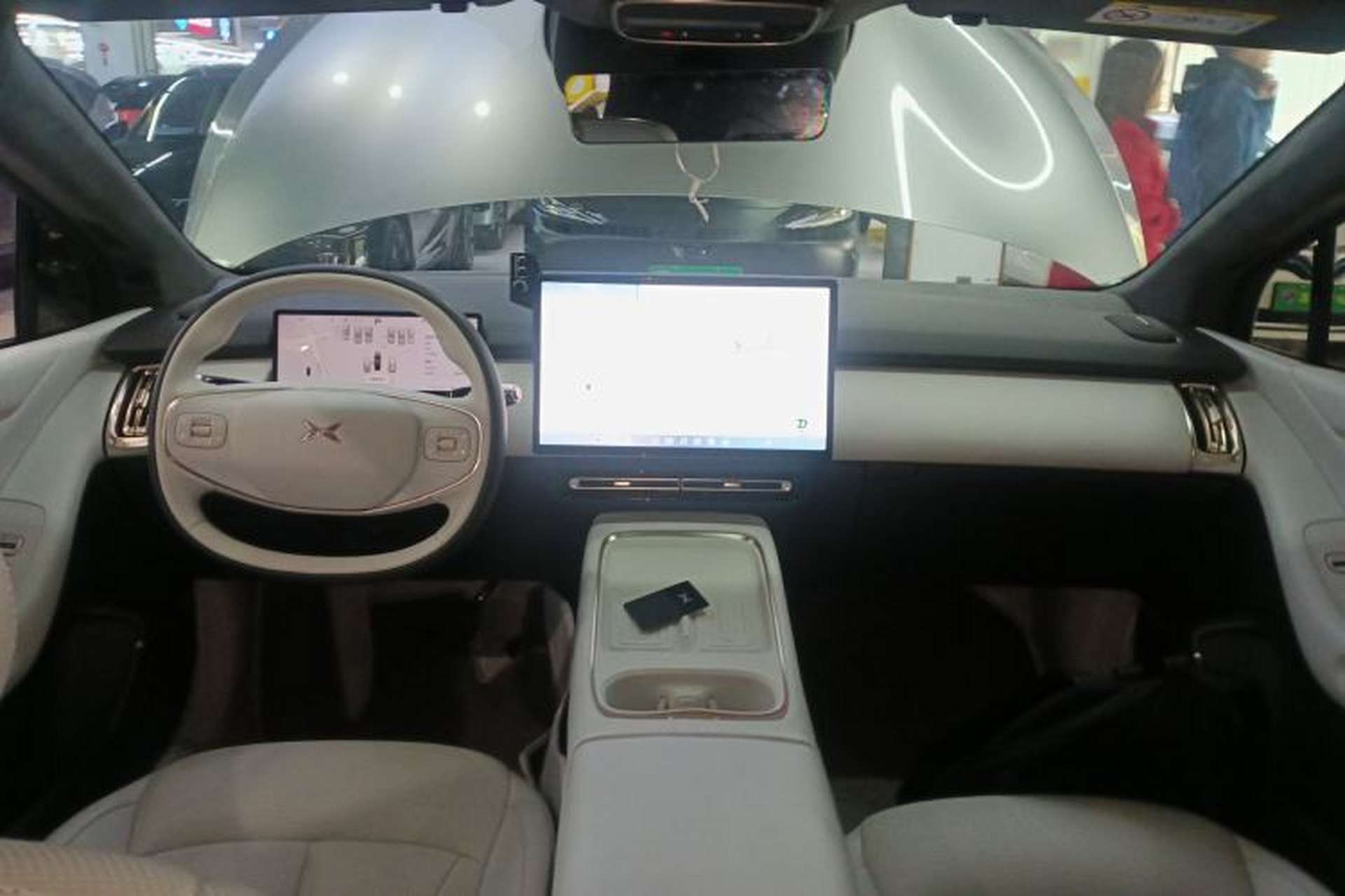 Used XPeng P7+ 2024 Ultra-Long Range Max Center Console