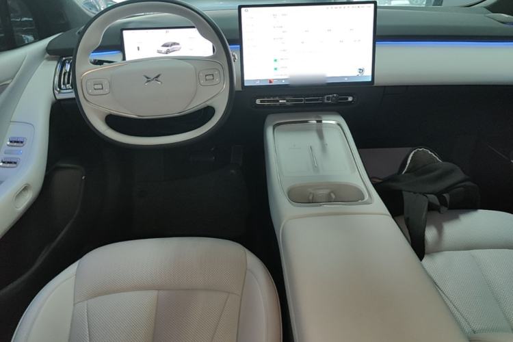 Used XPeng P7+ 2024 Long-Range Max Center Console