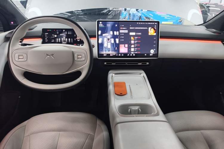 Used XPeng P7+ 2024 Long-Range Max Center Console