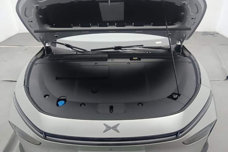 Used XPeng P7+ 2024 Long-Range Max Engine Bay