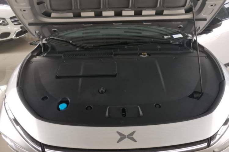 Used XPeng P7+ 2024 Long-Range Max Engine Bay