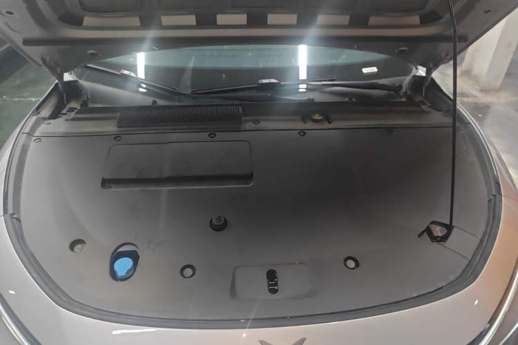 Used XPeng P7+ 2024 Long-Range Max Engine Bay