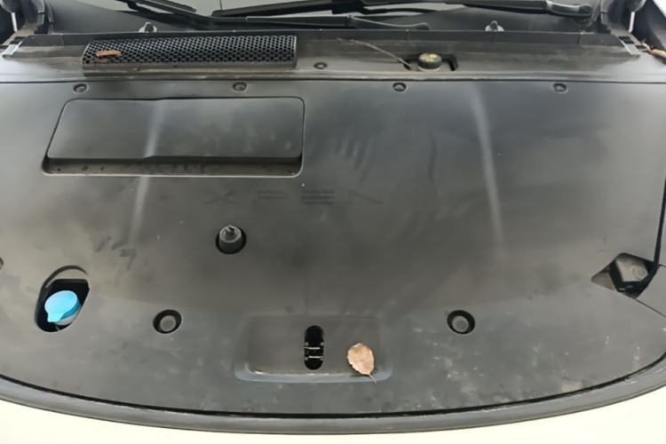 Used XPeng P7+ 2024 Ultra-Long Range Max Engine Bay
