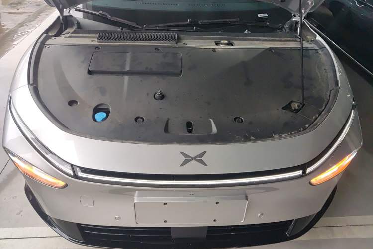 Used XPeng P7+ 2024 Ultra-Long Range Max Engine Bay
