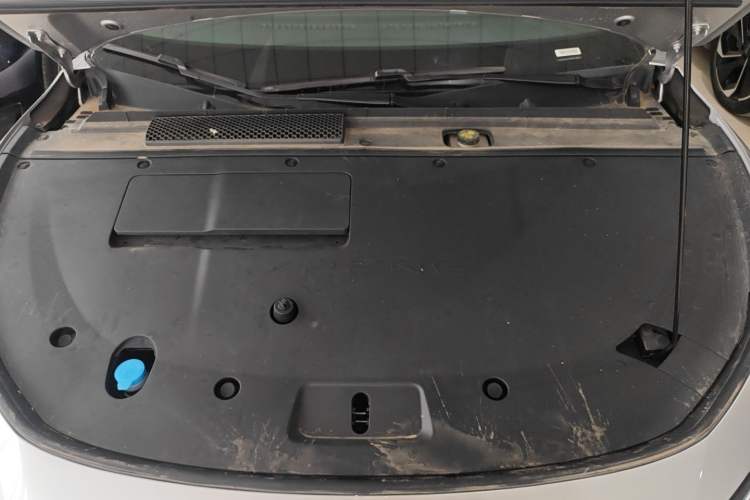 Used XPeng P7+ 2024 Long-Range Max Engine Bay