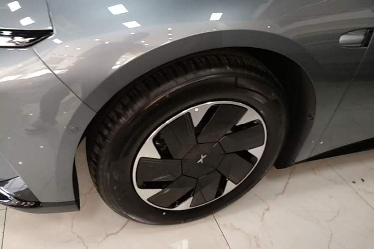 Used XPeng P7+ 2024 Long-Range Max Exterior 4