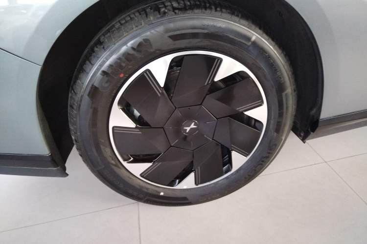 Used XPeng P7+ 2024 Long-Range Max Exterior 5