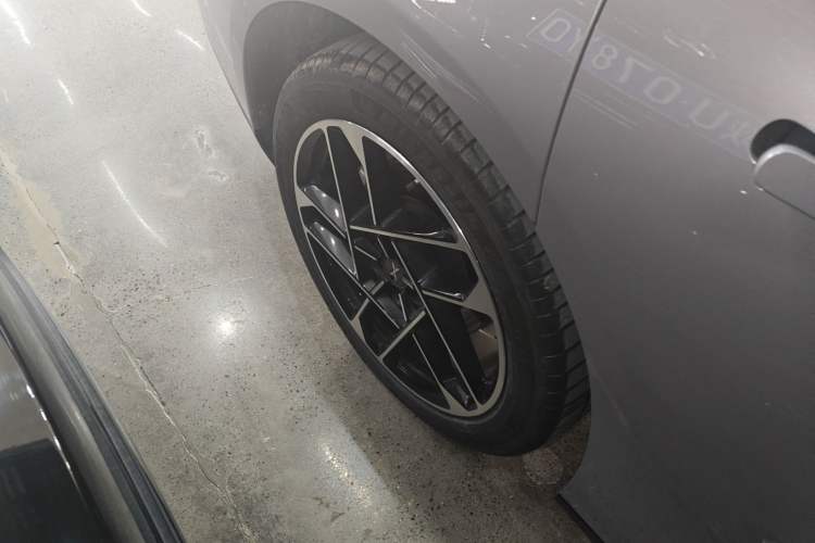 Used XPeng P7+ 2024 Long-Range Max Exterior 8