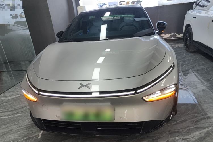 Used XPeng P7+ 2024 Long-Range Max Front