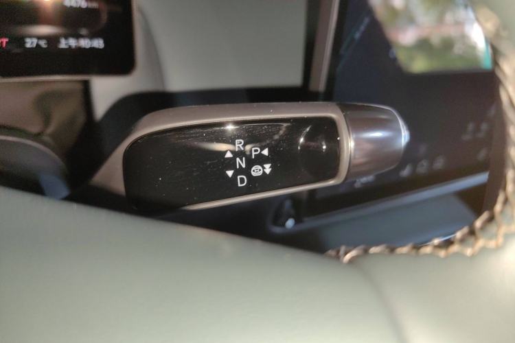 Used XPeng P7+ 2024 Limited Edition Max Gear Lever