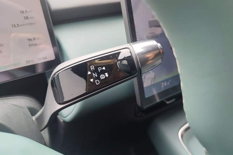Used XPeng P7+ 2024 Limited Edition Max Gear Lever