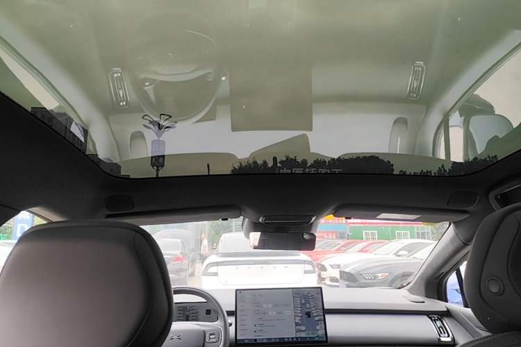 Used XPeng P7+ 2024 Long-Range Max Headliner
