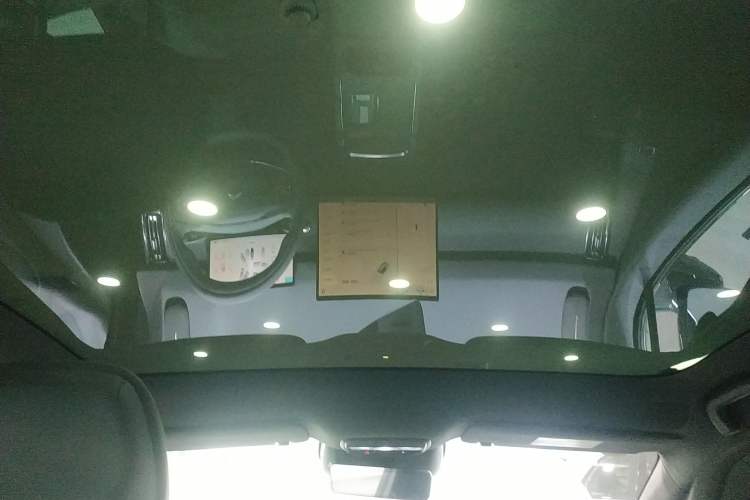 Used XPeng P7+ 2024 Long-Range Max Headliner