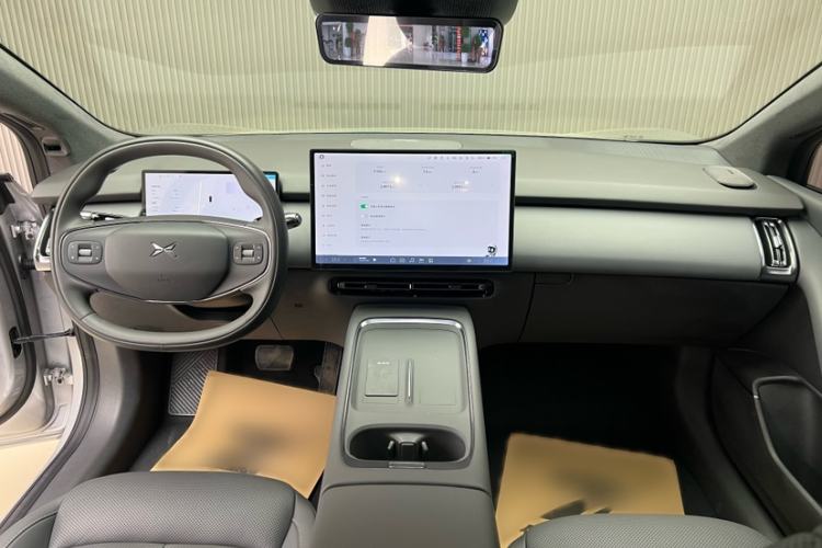 Used XPeng P7+ 2024 Long-Range Max Interior 1
