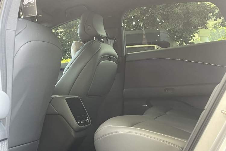 Used XPeng P7+ 2024 Ultra-Long Range Max Interior 2