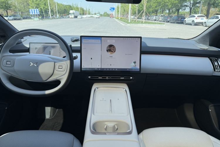 Used XPeng P7+ 2024 Long-Range Max Interior 2
