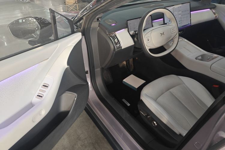 Used XPeng P7+ 2024 Long-Range Max Interior 3