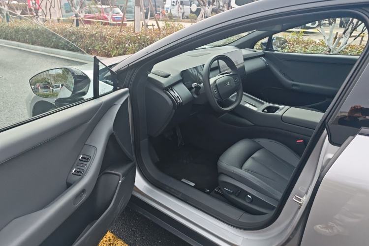 Used XPeng P7+ 2024 Long-Range Max Interior 3