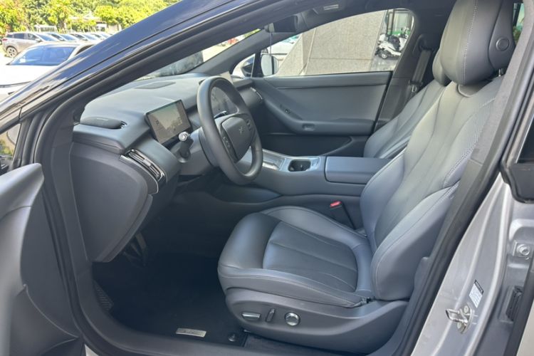 Used XPeng P7+ 2024 Ultra-Long Range Max Interior 3
