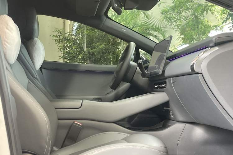 Used XPeng P7+ 2024 Ultra-Long Range Max Interior 3