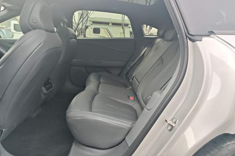 Used XPeng P7+ 2024 Long-Range Max Interior 4