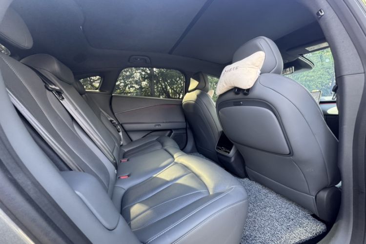 Used XPeng P7+ 2024 Ultra-Long Range Max Interior 5