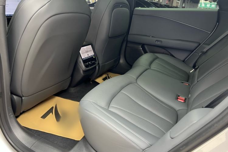 Used XPeng P7+ 2024 Long-Range Max Interior 6