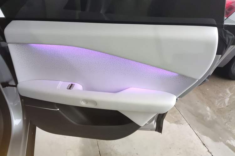 Used XPeng P7+ 2024 Ultra-Long Range Max Interior 6