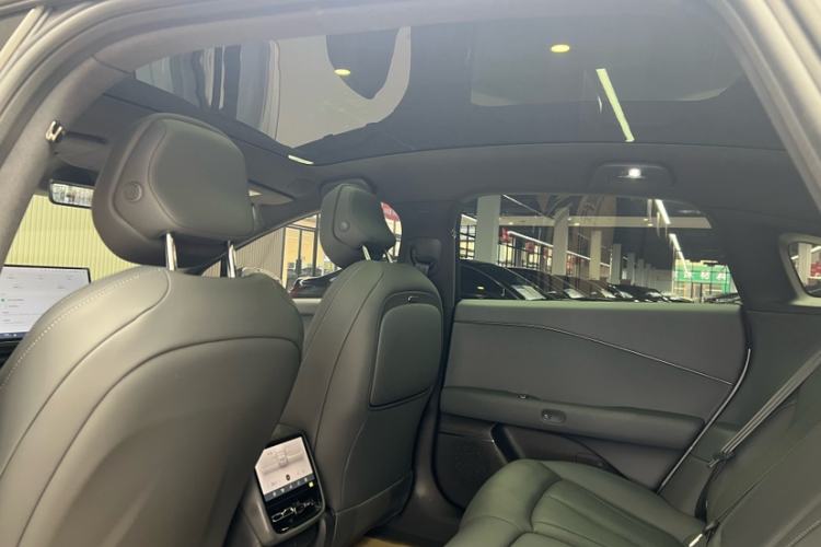Used XPeng P7+ 2024 Long-Range Max Interior 7