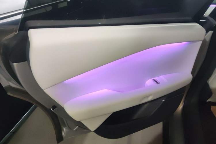Used XPeng P7+ 2024 Ultra-Long Range Max Interior 8