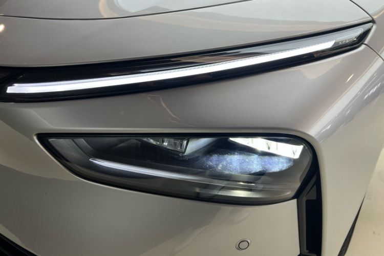 Used XPeng P7+ 2024 Long-Range Max Left Front Headlight