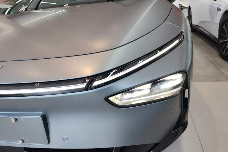 Used XPeng P7+ 2024 Ultra-Long Range Max Left Front Headlight
