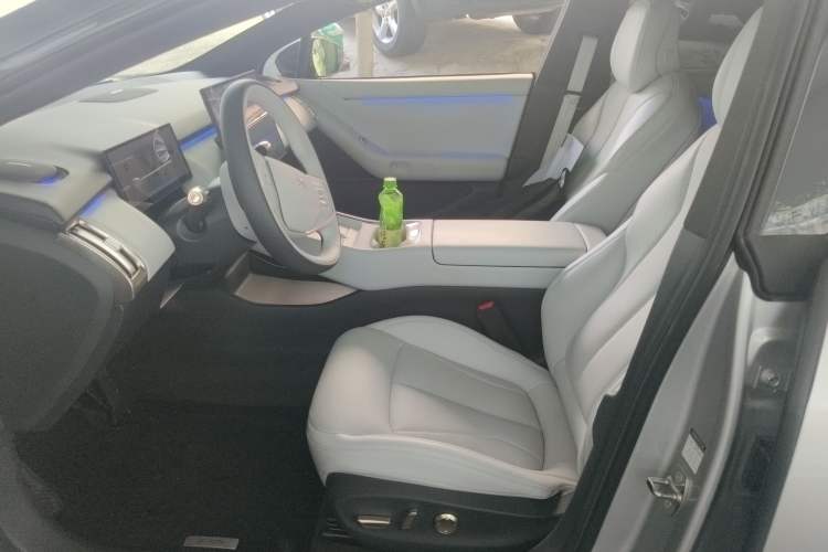 Used XPeng P7+ 2024 Long-Range Max Left Front Seat