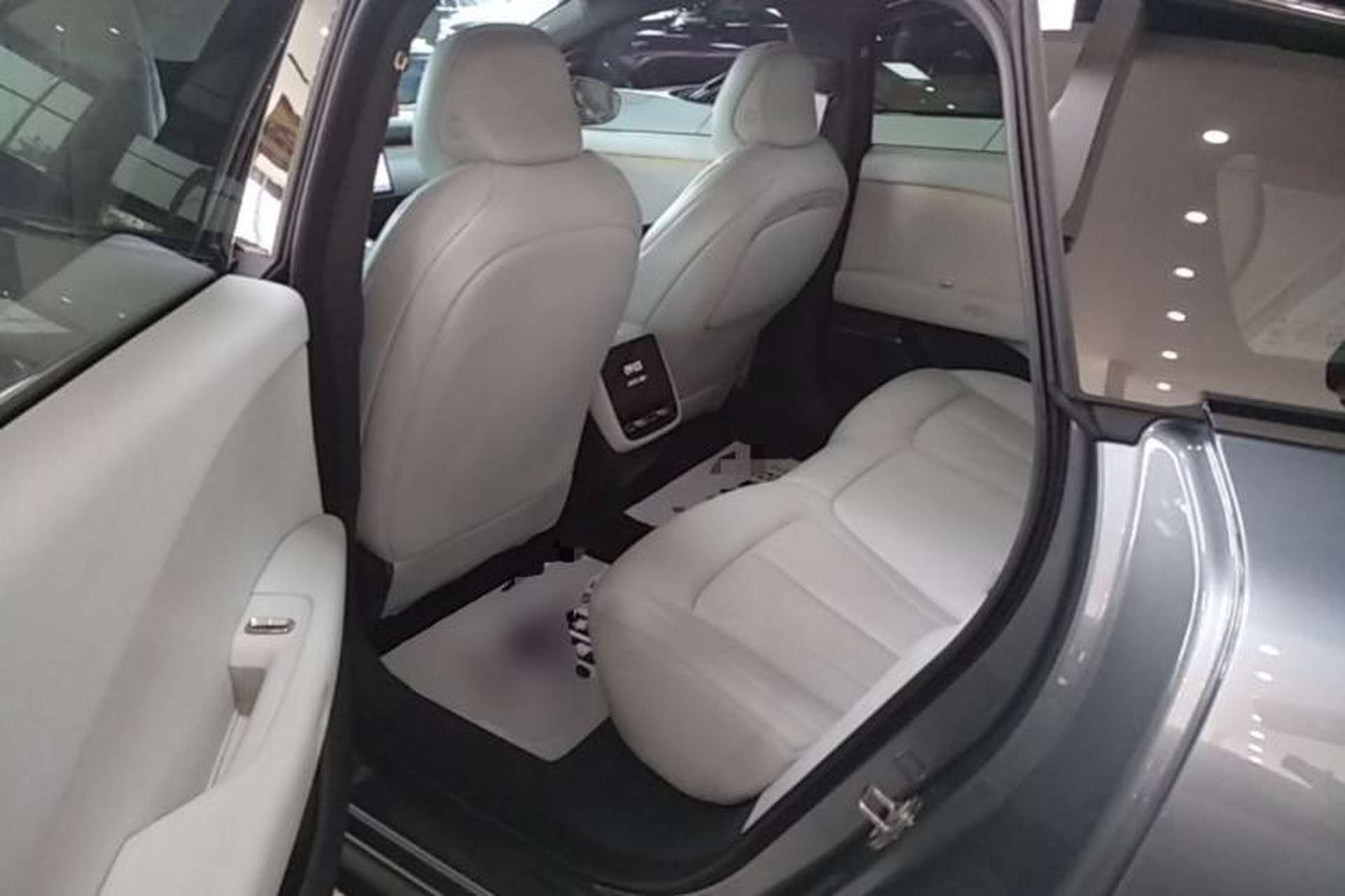 Used XPeng P7+ 2024 Long-Range Max Left Rear Seat