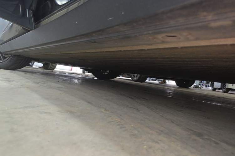 Used XPeng P7+ 2024 Limited Edition Max Left Side Sill