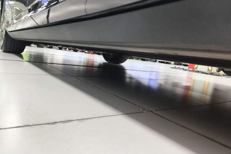 Used XPeng P7+ 2024 Ultra-Long Range Max Left Side Sill