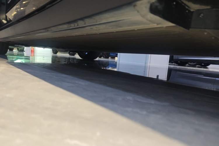Used XPeng P7+ 2024 Limited Edition Max Left Side Sill