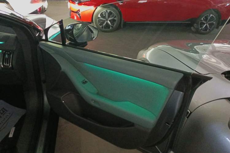 Used XPeng P7+ 2024 Limited Edition Max Right Front Door Interior