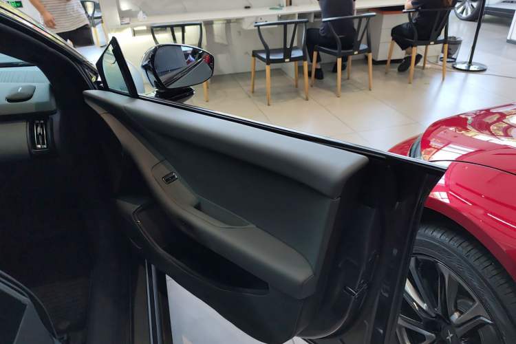 Used XPeng P7+ 2024 Ultra-Long Range Max Right Front Door Interior