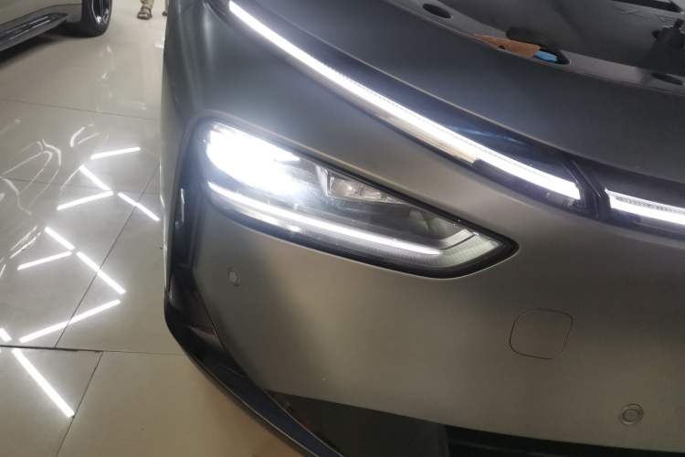 Used XPeng P7+ 2024 Limited Edition Max Right Front Headlight