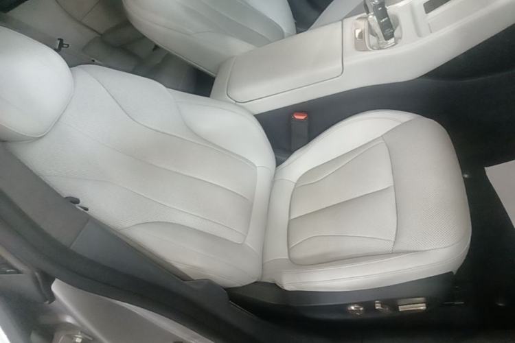 Used XPeng P7+ 2024 Long-Range Max Right Front Seat