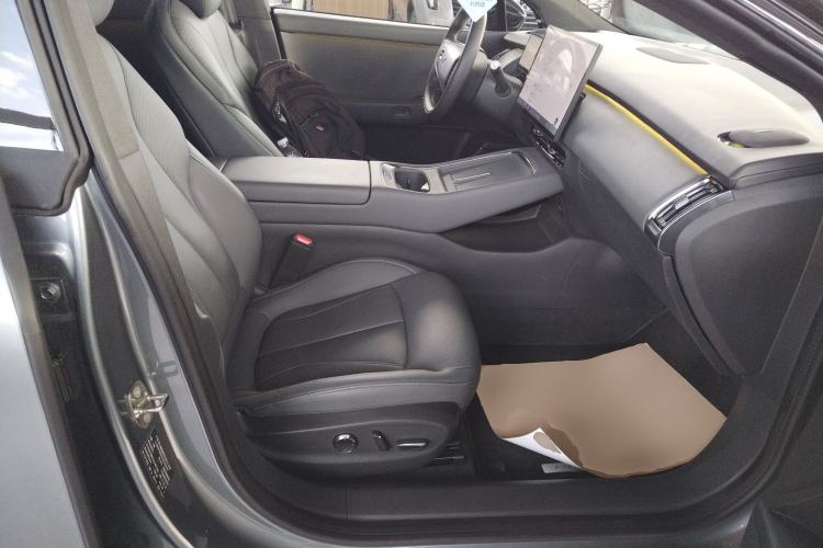 Used XPeng P7+ 2024 Long-Range Max Right Front Seat
