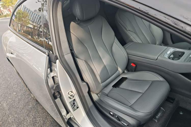 Used XPeng P7+ 2024 Long-Range Max Right Front Seat