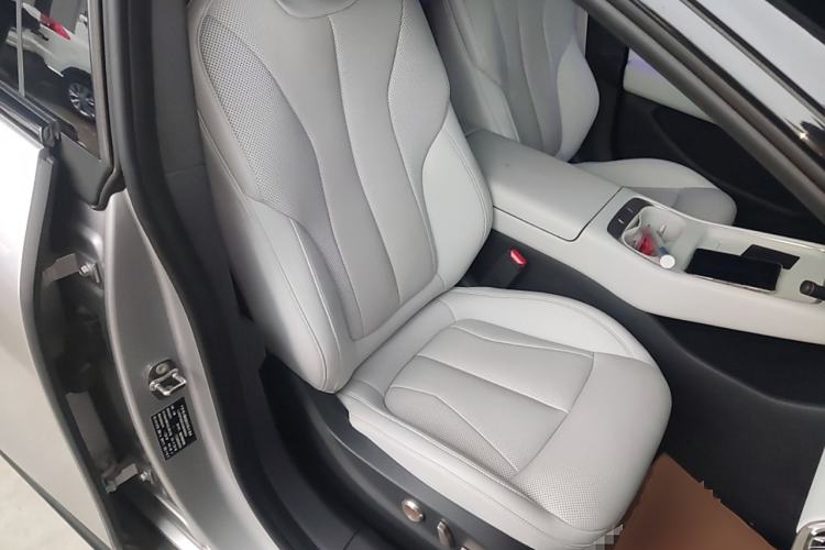 Used XPeng P7+ 2024 Ultra-Long Range Max Right Front Seat