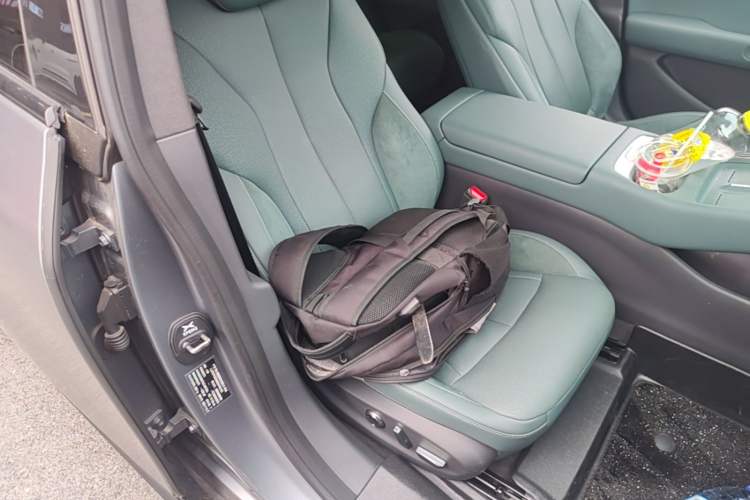 Used XPeng P7+ 2024 Limited Edition Max Right Front Seat